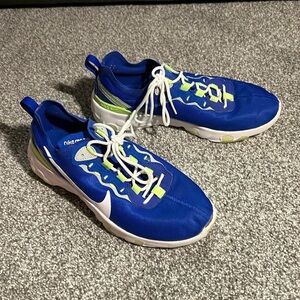 Nike Renew Element 55 - size 4.5